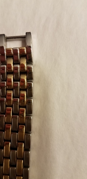 🎉LIZ CLAIBORNE MIXED METAL WATCH - Picture 3 of 3